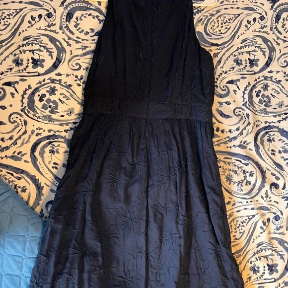Loft dress, size 6, navy blue - Picture 3 of 3